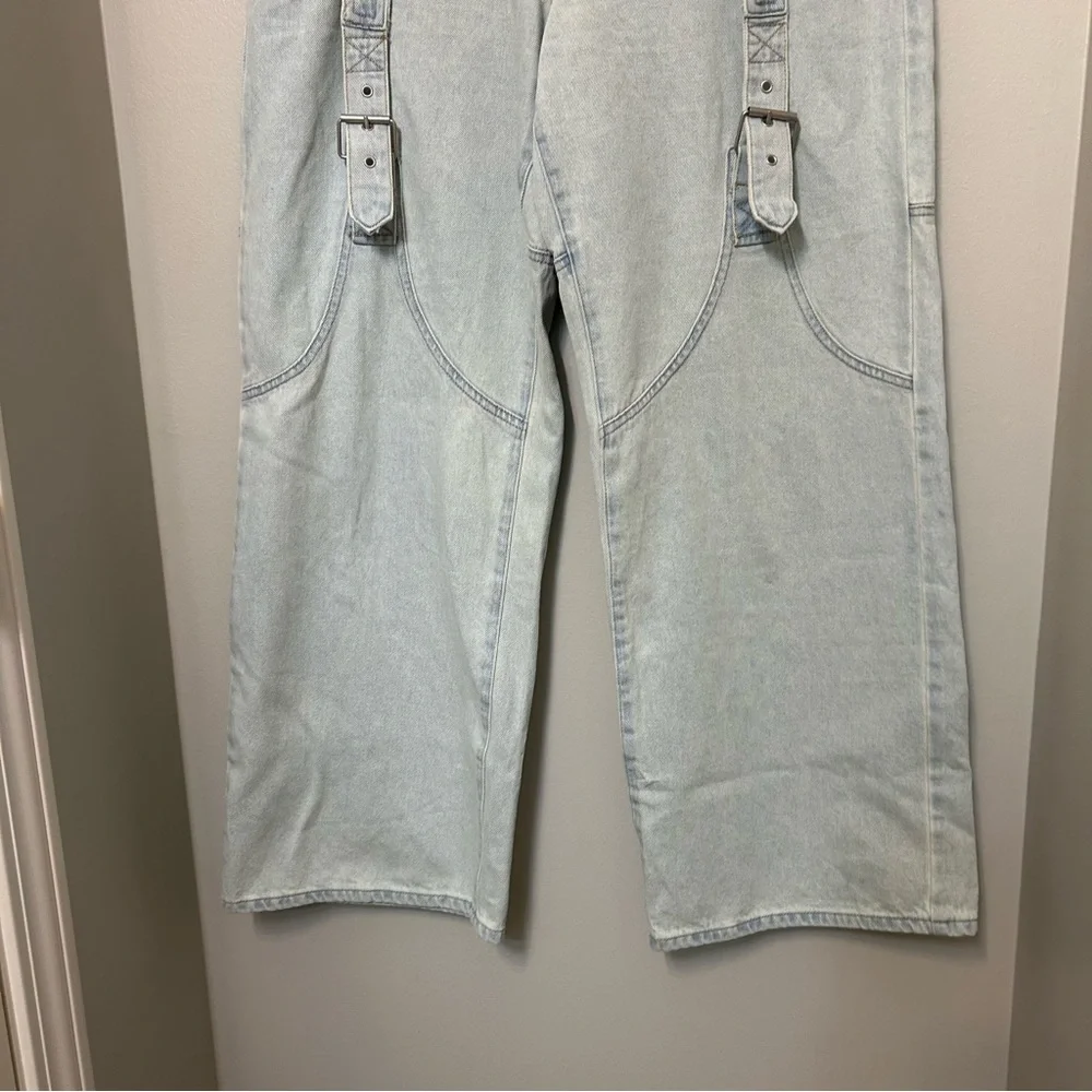 Forever 21 Women 30 Mom Low‎ Rise Light Wash Denim Baggy Buckled Jeans EUC Boho
